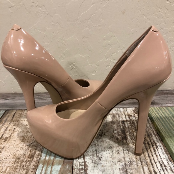 Steve Madden Shoes - Steve Madden Dejavu 6 inch Pump Nude